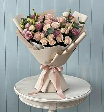 Букет цветов из:  Розы и Лизиантусы в Першутино