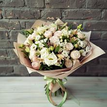 Букет цветов из:  Альстромерии, Розы и Хризантемы в Першутино