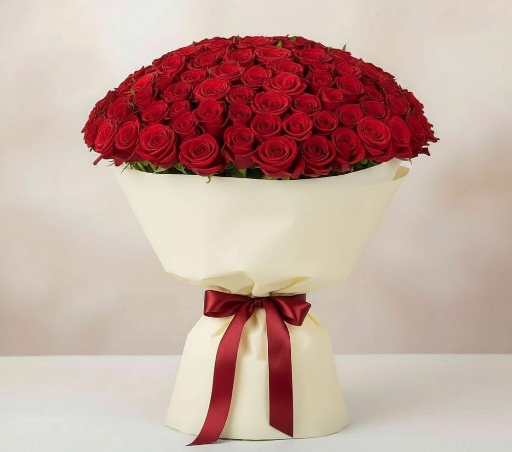 Букет 101 Красная роза Милано в Першутино