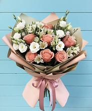 Букет цветов из:  Розы, Альстромерии и Лизиантусы в Першутино