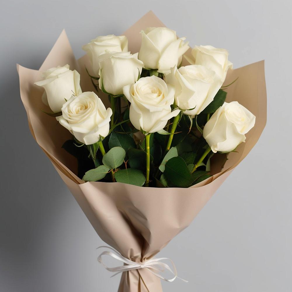 Букет 9 Белых роз Эдлесс Лав в Першутино