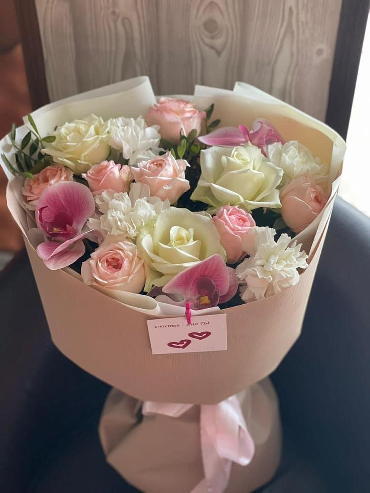 Букет цветов из: Орхидеи, Розы и Гвоздики в Першутино