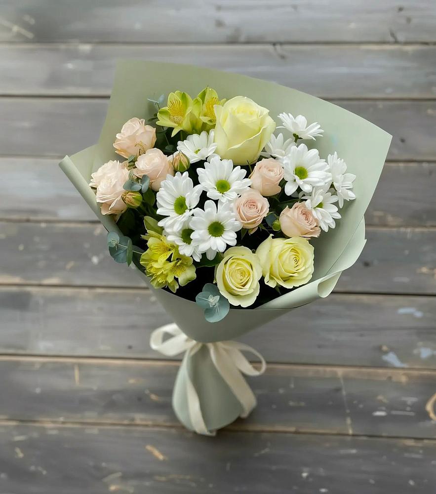 Букет цветов из: Альстромерии, Розы и Хризантемы в Першутино