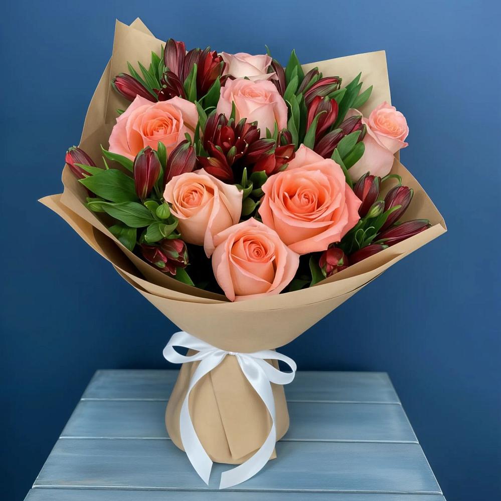 Букет цветов из: Розы и Альстромерии в Першутино