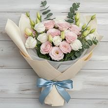 Букет цветов из:  Лизиантусы в Першутино