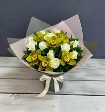 Букет цветов из:  Орхидеи и Розы в Першутино