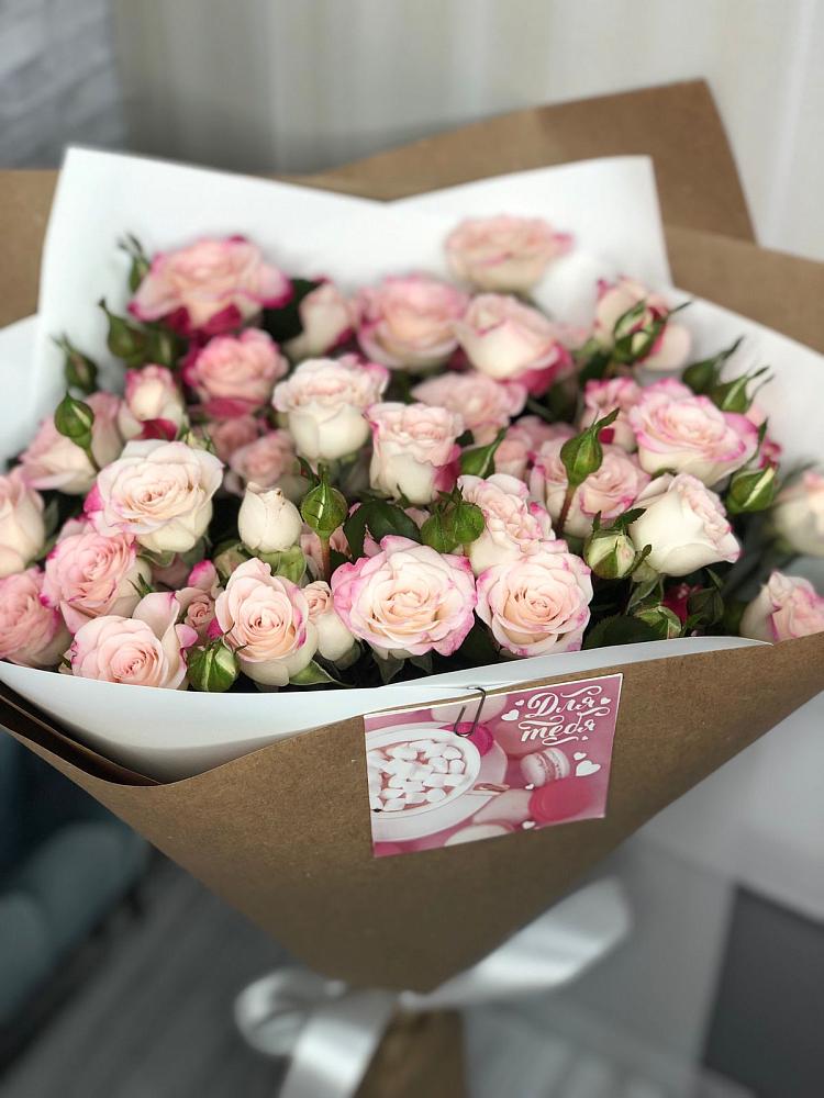 Букет цветов из: Розы в Першутино