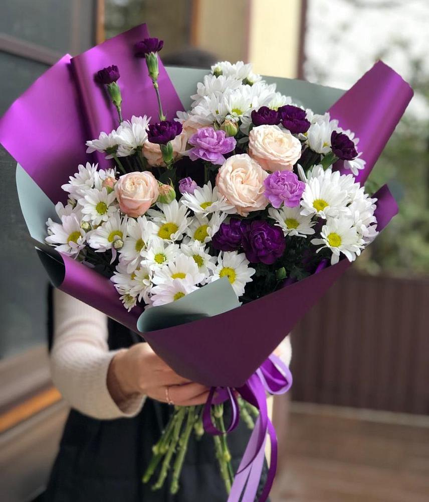 Букет цветов из: Хризантемы, Гвоздики и Розы в Першутино