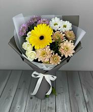 Букет цветов из:  Розы, Герберы и Хризантемы в Першутино