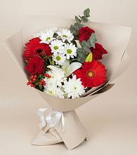 Букет цветов из:  Розы, Хризантемы, Герберы и Лилии в Першутино