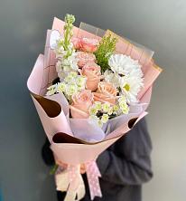Букет цветов из:  Хризантемы и Розы в Першутино
