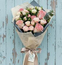 Букет цветов из:  Розы в Першутино