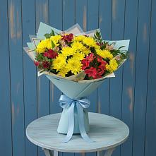 Букет цветов из:  Альстромерии и Хризантемы в Першутино