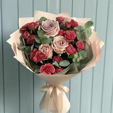 Букет цветов из:  Гвоздики и Розы в Першутино