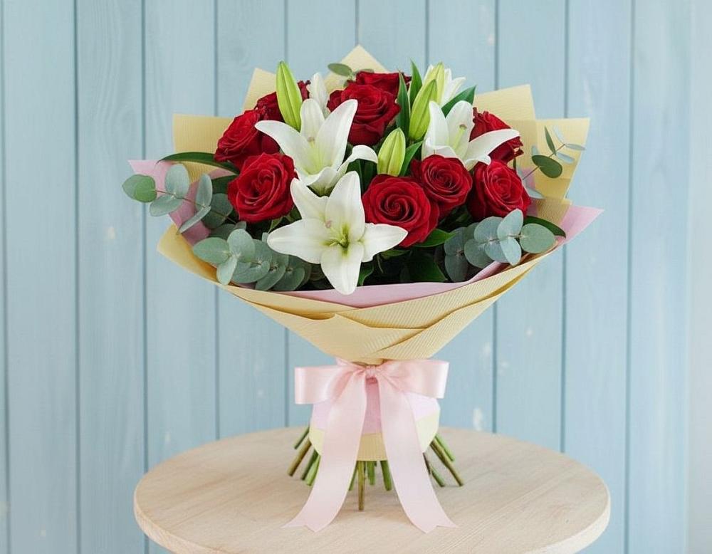 Букет цветов из: Лилии и Розы в Першутино